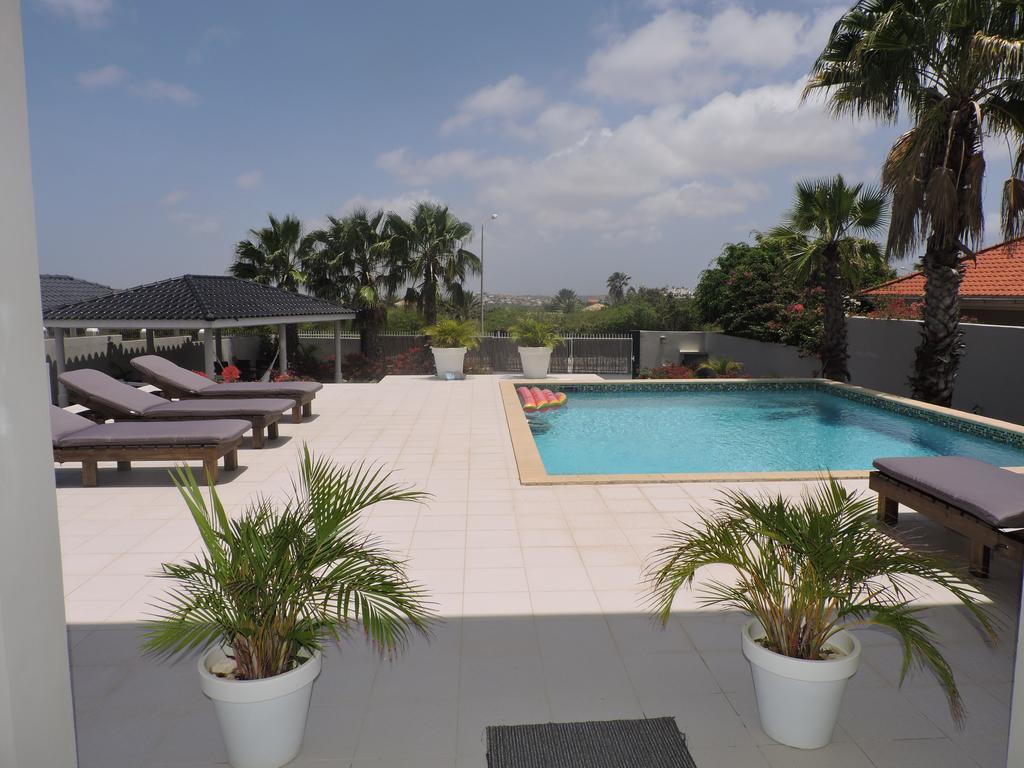 B&B Bellavista Willemstad Exterior photo